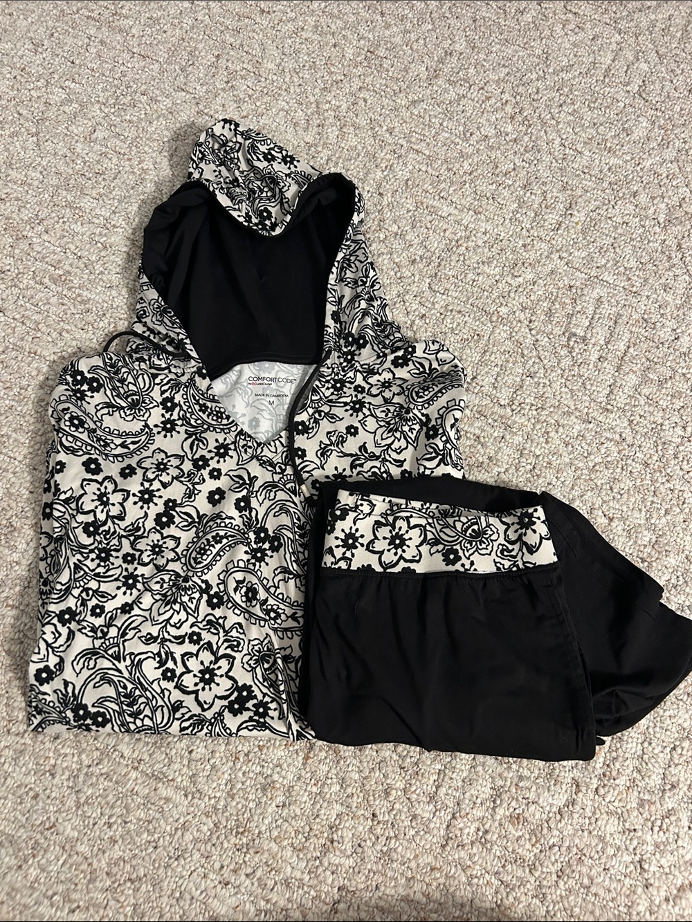 Comfort Code by Cuddle Duds Black & White Floral Hoodie & Pants Medium